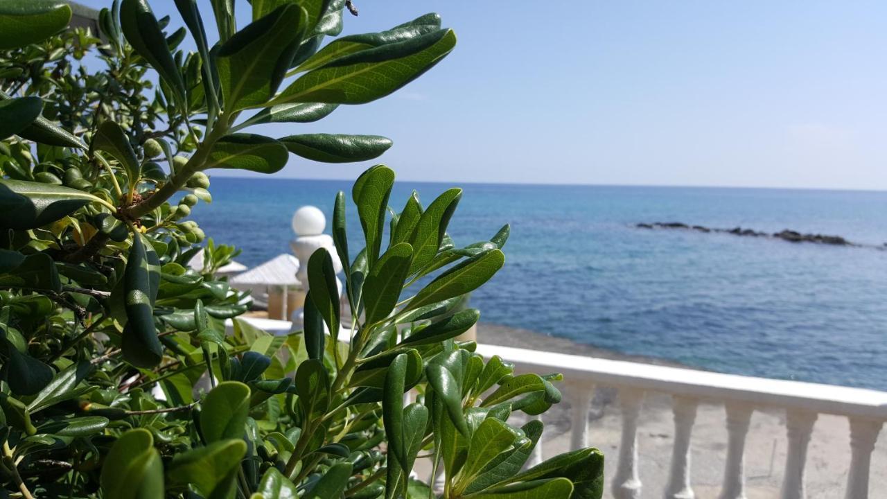 Topset Hotel Agios Georgios  Extérieur photo