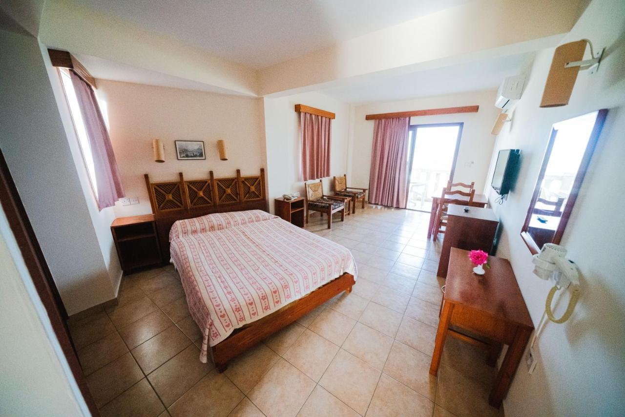 Topset Hotel Agios Georgios  Extérieur photo