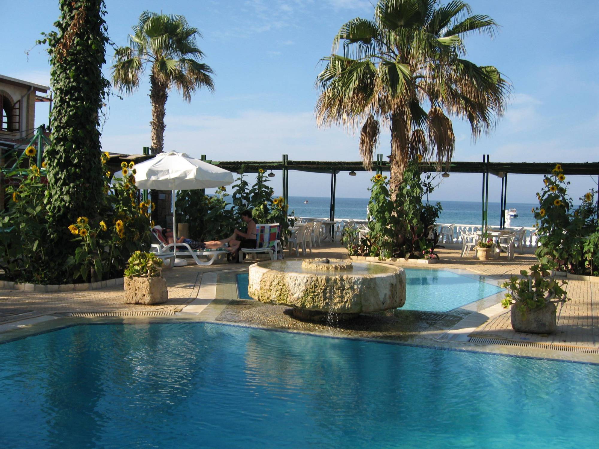 Topset Hotel Agios Georgios  Extérieur photo